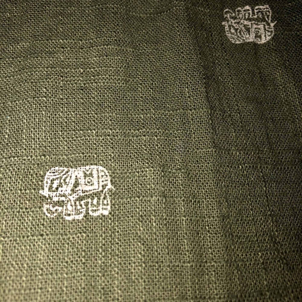 Shirt - Picture 2 of 3